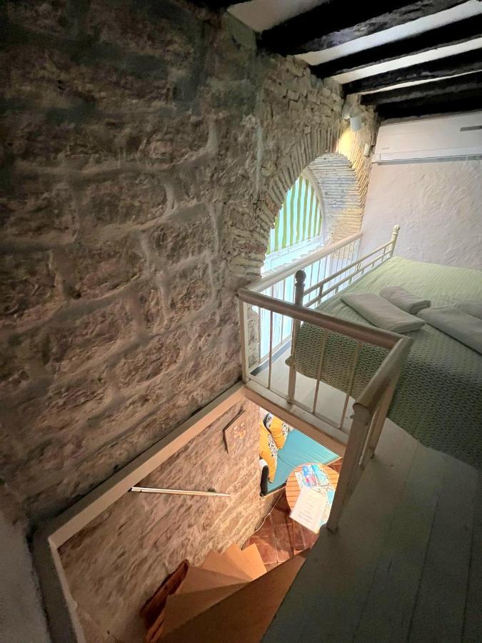Aurora Tiny Apartman